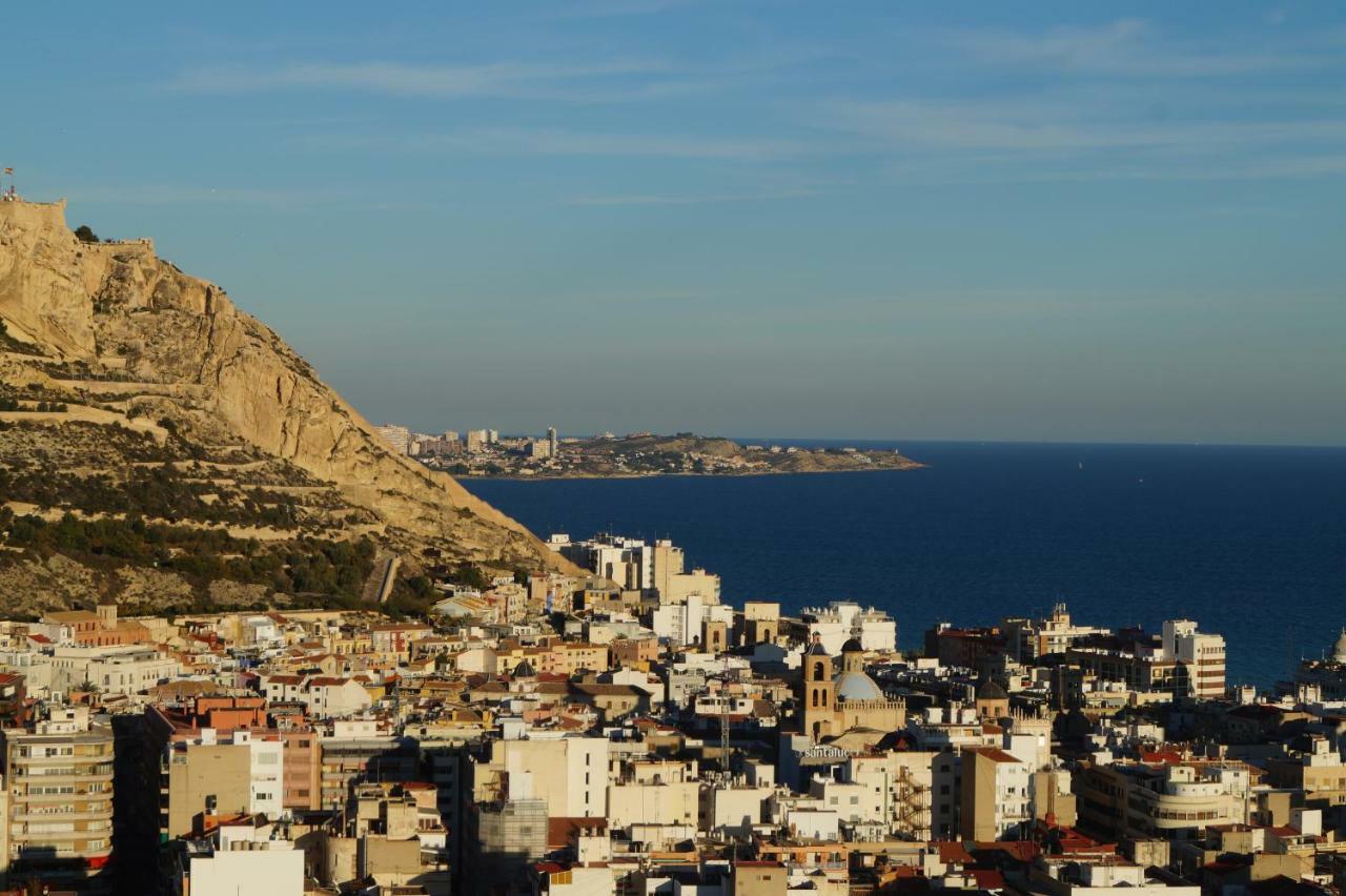 Ferienwohnung Charming Downtown Skyscrapper Alicante Exterior foto